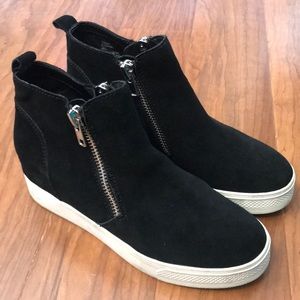 Steve Madden Black Leather Wedge Boots sz 9.5 M